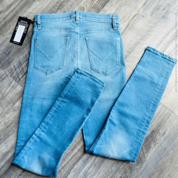 ‼️SOLD‼️NWT • Hudson Nico Mid Rise Super Skinny Ankle Jean - Picture 3 of 6